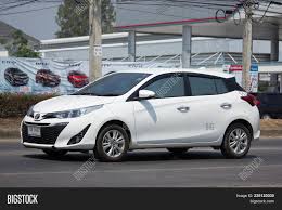 Select Best Private Driver Delhi to Agra for Smooth Journey